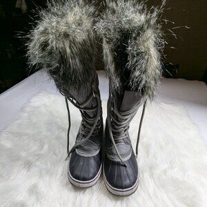 Sorel Joan of Arctic Quarry and Black snow Women's boots size 7.5